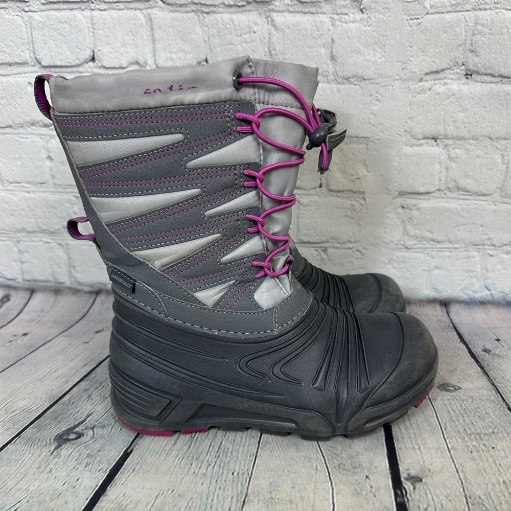 Merrell Kids Snow Quest Lite 3.0 waterproof insulated boots size 1 *stained*